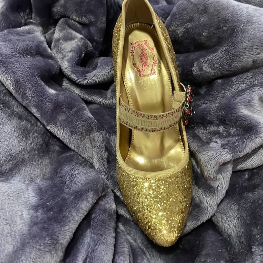 Gorgeous one of a kind shoes size 7 - Picture 2 of 7